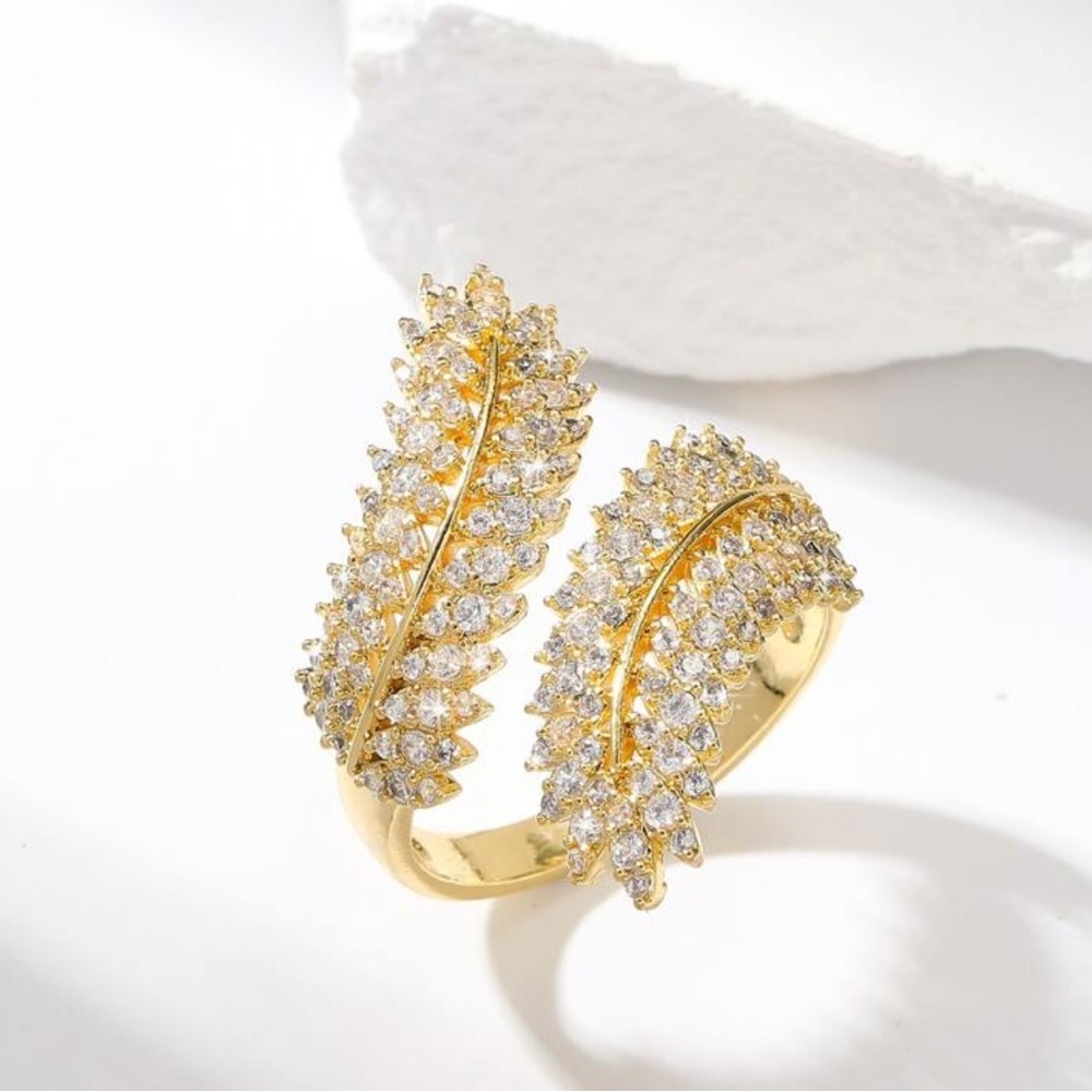Ring - Picture 4 of 6